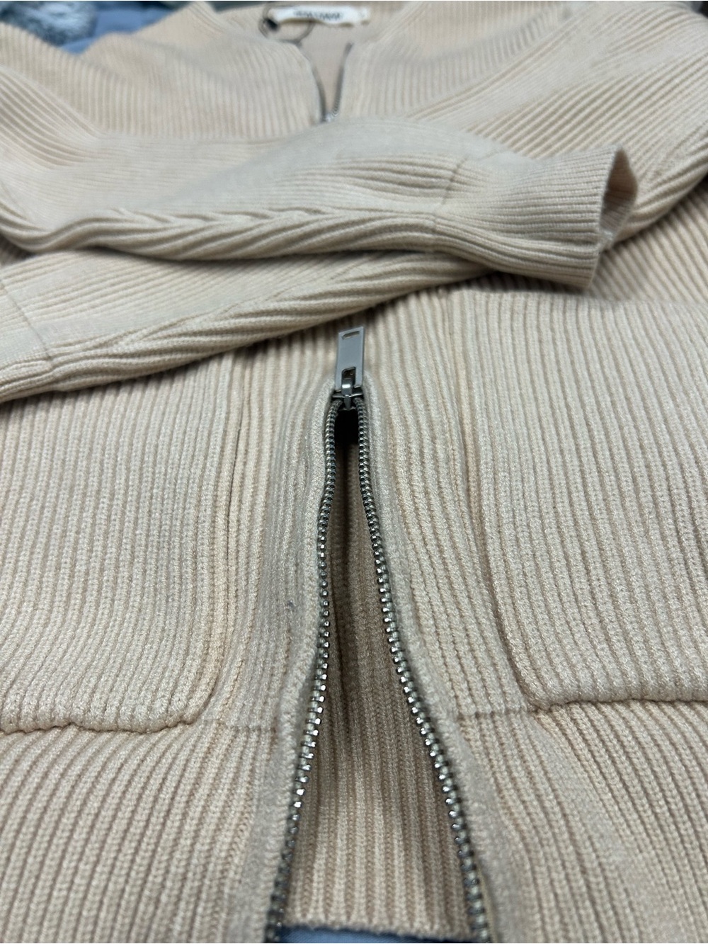 Cream Ribbed Zip-Front Cardigan - Picture 3 of 6